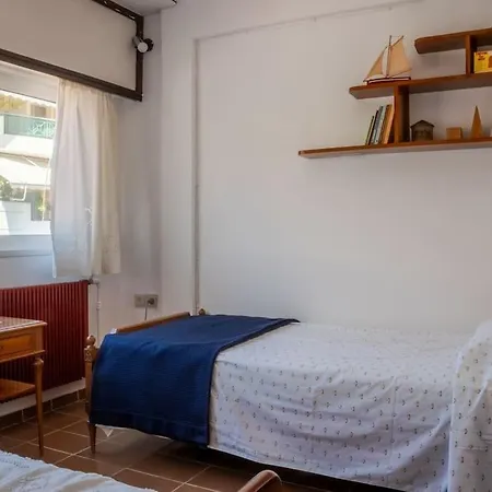 Retro Paradise In Athens! Chic 4br Near Metro * Atina
