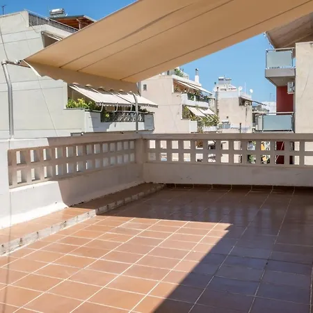 Retro Paradise In Athens! Chic 4br Near Metro *